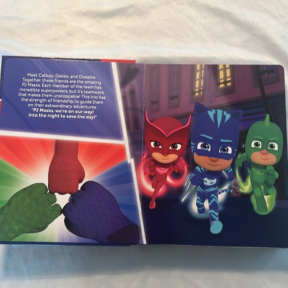 PJ Masks Busy Book Playset - Picture 3 of 4